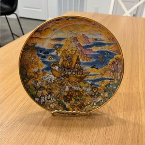 Franklin Mint Gold-Rimmed Noah's Ark Decorative Plate in Blue and Gold